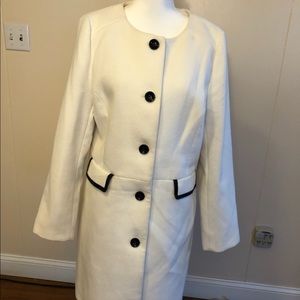 Cream coat perfect for the transition weather!